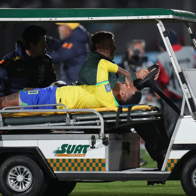 Neymar hat sich sein Kreuzband gerissen. Die Diagnose haben die Ärzte bestätigt. 