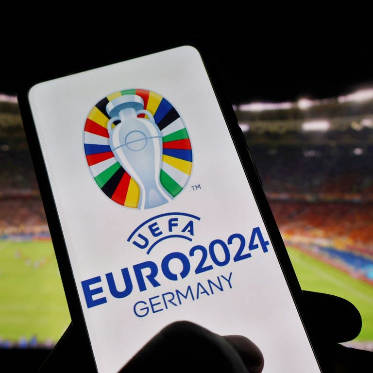 Das Logo der UEFA Euro 2024. Bei dem Turnier sollen die Menschenrechte eingehalten werden. (Foto: dpa Bildfunk, picture alliance/dpa/Zuma Press | Aleksandr Gusev)