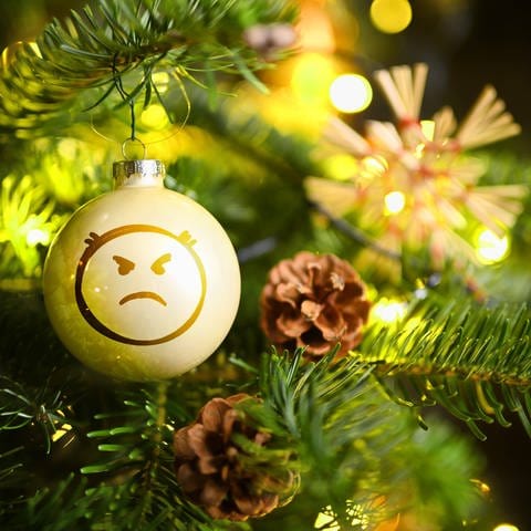 Real talk: Weihnachten soll zwar schön sein, aber für einige ist es einfach nur Stress. (Foto: IMAGO, IMAGO / Christian Ohde)