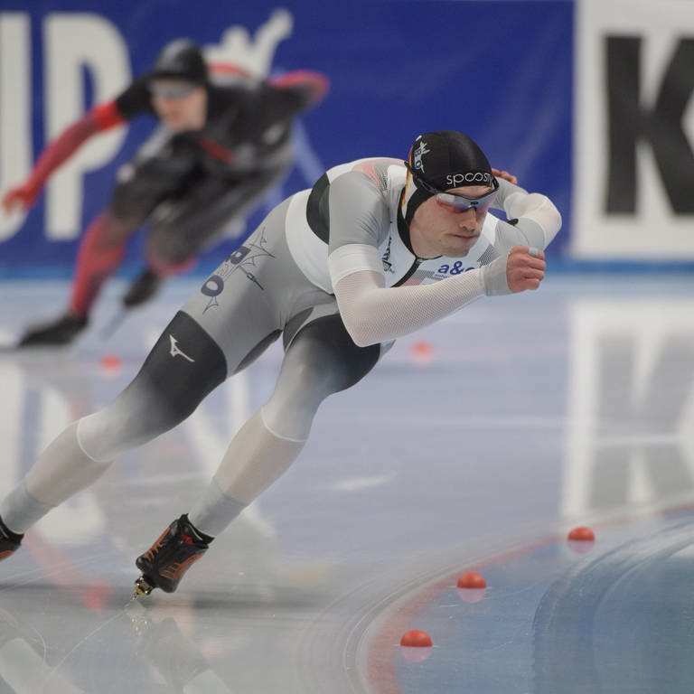 Eisschnelllauf: Weltcup, 1000 m, Herren. Hendrik Dombek aus Deutschland in Aktion. (Foto: dpa Bildfunk, picture alliance/dpa/PAP | Grzegorz Michalowski)