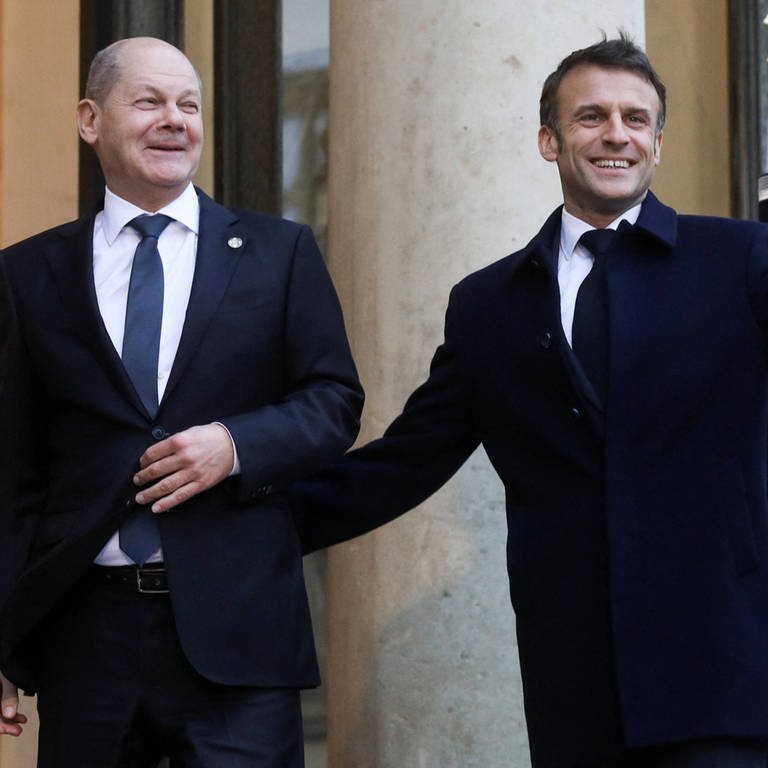 Anders als der französische Präsident Macron hat Bundeskanzler Olaf Scholz beim Thema Bodentruppen für die Ukraine einen Riegel vorgeschoben.