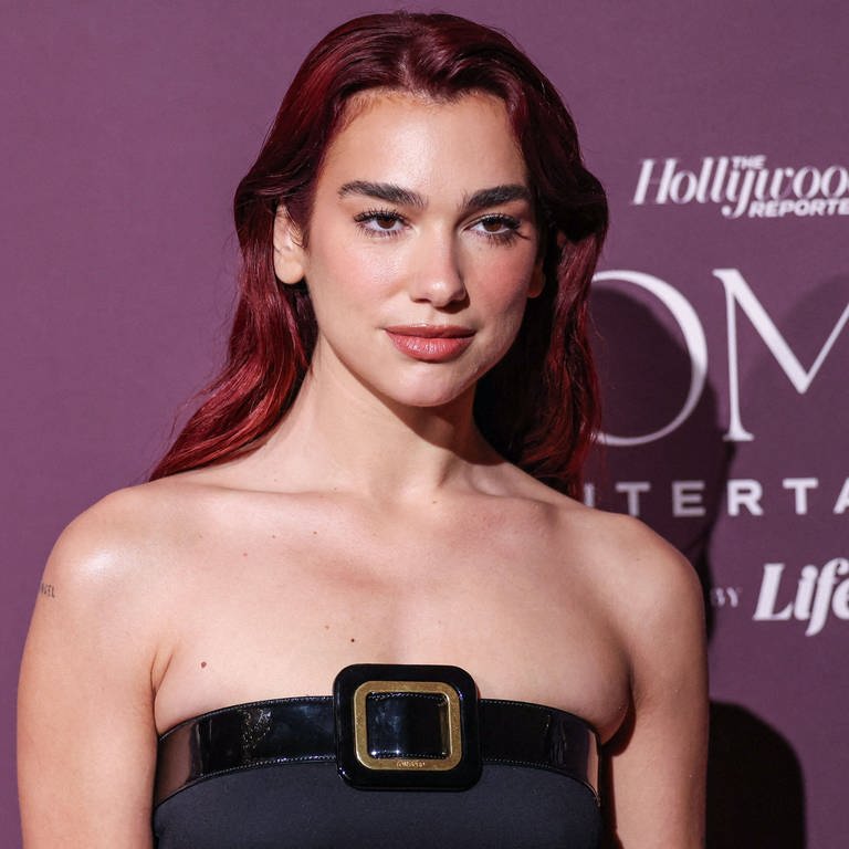 Hollywood Reporter s Women In Entertainment Gala - LA English-Albanian singer and songwriter Dua Lipa arrives at The Hollywood Reporter s Women In Entertainment Gala 2023 presented by Lifetime held at The Beverly Hills Hotel on December 7, 2023 in Beverly Hills, Los Angeles, CA, USA. (Foto: IMAGO, IMAGO / ABACAPRESS)