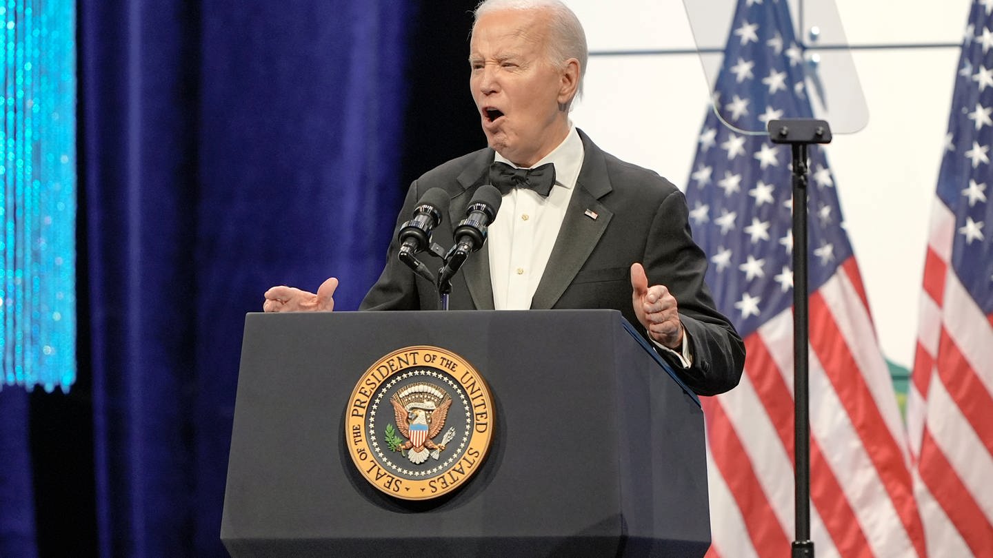 US-Präsident Joe Biden spricht bei der 30. jährlichen Gala des Asian Pacific American Institute for Congressional Studies. (Foto: IMAGO, picture alliance/dpa/AP | Mariam Zuhaib)