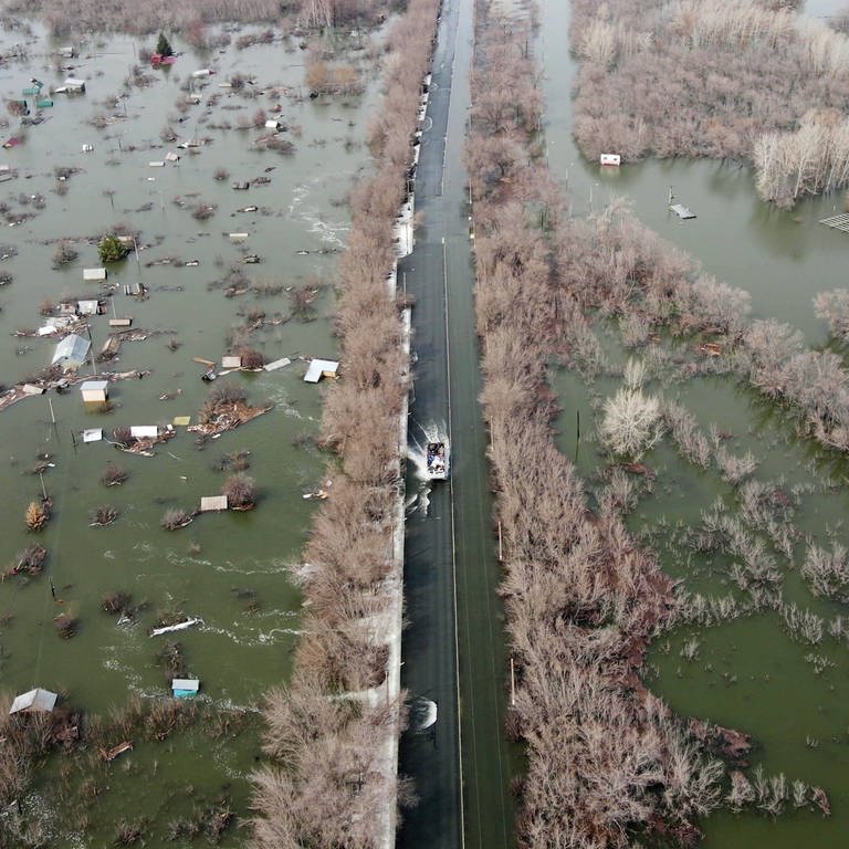 Die Region Orenburg in Russland ist überflutet.